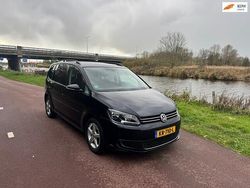 Zwart Gebruikt 2010 VW Touran Trendline MPV | € 3.999 (Eerlijke prijs)
