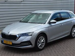 Grijs Gebruikt 2021 Skoda Octavia Business Line Stationwagen | € 22.445 (Eerlijke prijs)