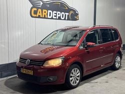 Rood Gebruikt 2011 VW Touran Comfortline MPV | € 5.498 (Eerlijke prijs)