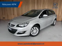 Grijs Gebruikt 2013 Opel Astra Cosmo Stationwagen | € 6.950 (Iets duurder)