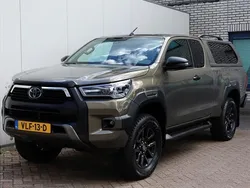 Groen Gebruikt 2021 Toyota HiLux Pickup | € 41.750 (Iets duurder)