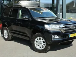 Zwart, metallic lak Gebruikt 2020 Toyota Land Cruiser SUV | € 96.794