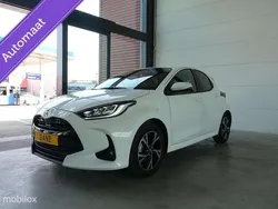 Wit Nieuw 2025 Toyota Yaris Hybrid Comfort Hatchback | € 26.995 (Super prijs)
