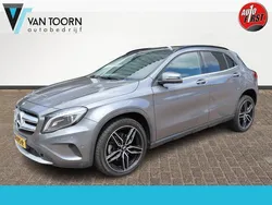 Grijs, metallic lak Gebruikt 2016 Mercedes GLA250 Ambition SUV | € 20.648 (Super prijs)