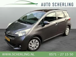 Grijs Gebruikt 2013 Toyota Verso-S MPV | € 9.450 (Eerlijke prijs)