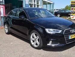 Zwart Gebruikt 2018 Audi A3 Sport Sedan | € 15.795 (Eerlijke prijs)