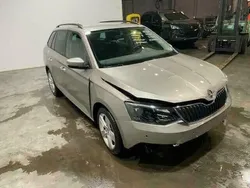 Beige Gebruikt 2015 Skoda Fabia Stationwagen | € 5.800