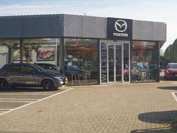 Wit Gebruikt 2020 Mazda MX30 Edition SUV | € 13.395 (Eerlijke prijs)