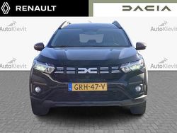 Zwart (metallic) Gebruikt 2024 Dacia Jogger Extreme MPV | € 27.950
