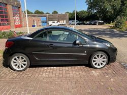 Zwart Gebruikt 2010 Peugeot 207 Cabriolet | € 4.950 (Eerlijke prijs)