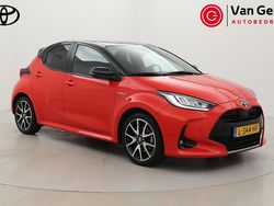 Rood Gebruikt 2021 Toyota Yaris Hybrid Edition Hatchback | € 21.999 (Iets duurder)