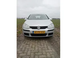 Grijs, metallic lak Gebruikt 2005 VW Golf IV Comfortline Hatchback | € 2.995 (Iets duurder)