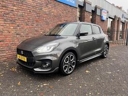 Grijs, metallic lak Gebruikt 2021 Suzuki Swift Sport Hatchback | € 18.955 (Eerlijke prijs)