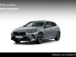 Grijs Nieuw 2024 BMW 120 M Sport Hatchback | € 59.478
