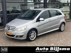 Grijs Gebruikt 2009 Mercedes B180 MPV | € 5.995 (Eerlijke prijs)