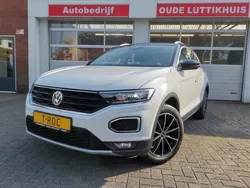 Wit Gebruikt 2017 VW T-Roc Sport SUV | € 21.445 (Eerlijke prijs)
