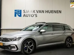 Grijs Gebruikt 2020 VW Passat Business+ Stationwagen | € 32.950