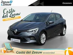 Gris titanium kpn (donker grijs) Gebruikt 2020 Renault Clio V Intens Hatchback | € 14.435 (Eerlijke prijs)