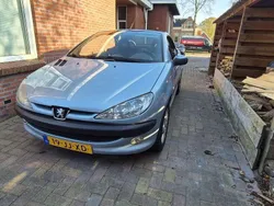 Zilver Gebruikt 2002 Peugeot 206 CC Cabriolet | € 1.999