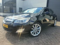 Zwart Gebruikt 2010 Opel Astra Cosmo Hatchback | € 2.250 (Goede deal)