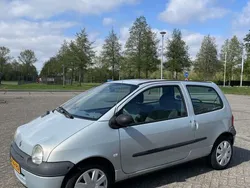 Gebruikt 2004 Renault Twingo Authentique Hatchback | € 950 (Eerlijke prijs)