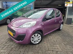 Paars Gebruikt 2013 Peugeot 107 Hatchback | € 4.999 (Eerlijke prijs)
