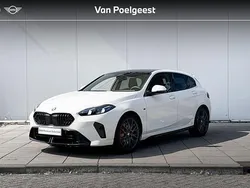Wit Gebruikt 2025 BMW 120 M Sport Hatchback | € 44.900 (Eerlijke prijs)