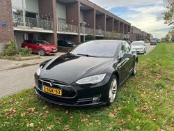 Zwart Gebruikt 2013 Tesla Model S Hatchback | € 14.450 (Eerlijke prijs)