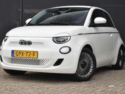 Wit Nieuw 2024 Fiat 500e Style Hatchback | € 22.450 (Super prijs)