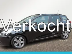 Zwart, metallic lak Gebruikt 2015 Renault Clio GrandTour Night&Day Stationwagen | € 5.948 (Eerlijke prijs)