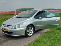 Zilver Gebruikt 2004 Peugeot 307 CC Cabriolet | € 1.800 (Eerlijke prijs)