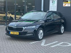 Zwart Gebruikt 2021 Skoda Octavia Business Line Stationwagen | € 17.995 (Eerlijke prijs)