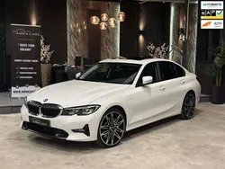 Wit Gebruikt 2020 BMW 330e Executive Sedan | € 31.750 (Iets duurder)