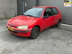 Rood Gebruikt 1997 Peugeot 106 Hatchback | € 750 (Goede deal)