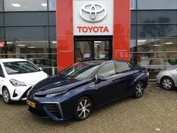 Blauw Gebruikt 2015 Toyota Mirai Sedan | € 22.950