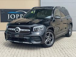 Zwart, metallic lak Gebruikt 2023 Mercedes GLB200 AMG line SUV | € 52.950 (Eerlijke prijs)