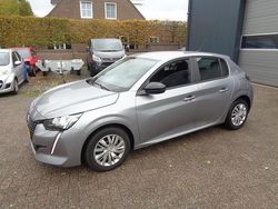 Grijs Gebruikt 2023 Peugeot 208 Active Hatchback | € 14.500 (Goede deal)