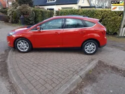 Rood Gebruikt 2012 Ford Focus Titanium Hatchback | € 2.949 (Eerlijke prijs)