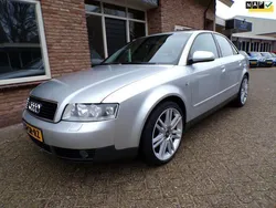 Grijs, metallic lak Gebruikt 2001 Audi A4 Exclusive Sedan | € 2.950 (Duur)