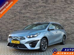 Grijs Gebruikt 2022 Kia Ceed Hatchback | € 22.700 (Eerlijke prijs)