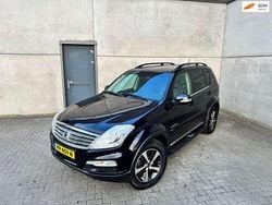 Zwart Gebruikt 2016 Ssangyong (KGM) Rexton Sapphire SUV | € 16.995