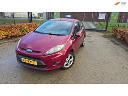 Rood Gebruikt 2009 Ford Fiesta Hatchback | € 2.650 (Goede deal)