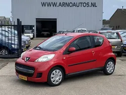 Rood Gebruikt 2011 Peugeot 107 Access Hatchback | € 2.250 (Eerlijke prijs)