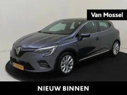 Grijs Gebruikt 2021 Renault Clio V Intens Hatchback | € 19.935 (Iets duurder)