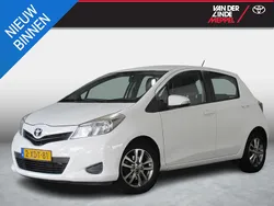 Wit Gebruikt 2014 Toyota Yaris Hatchback | € 10.950 (Eerlijke prijs)