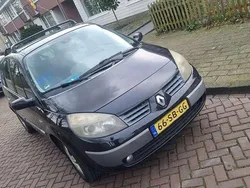 Gebruikt 2005 Renault Scénic II Privilege MPV | € 1.100