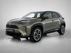 Bruin, metallic lak Gebruikt 2022 Toyota Yaris Cross Executive SUV | € 29.450 (Eerlijke prijs)