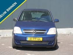 Blauw Gebruikt 2004 Opel Meriva Enjoy MPV | € 999 (Goede deal)