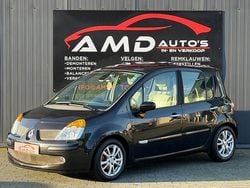 Zwart (metallic) Gebruikt 2005 Renault Modus Initiale MPV | € 2.950 (Eerlijke prijs)