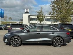 Grijs Gebruikt 2021 Audi A3 Advanced Sedan | € 22.900 (Goede deal)